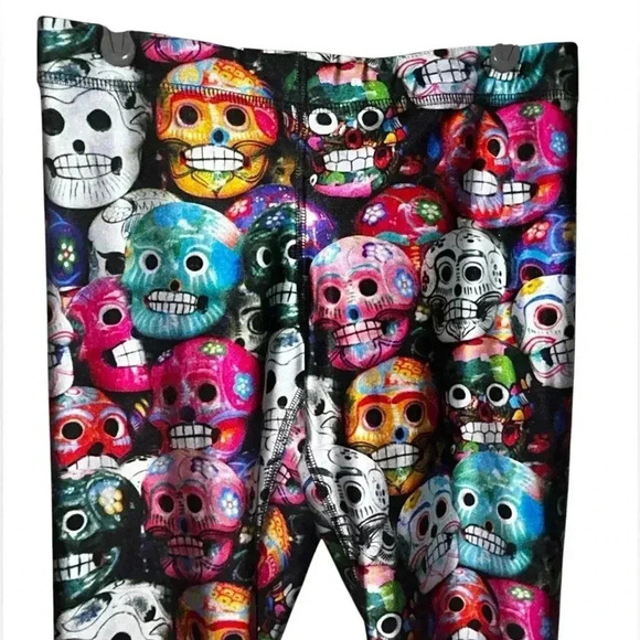 Terez Rainbow Sugar Skull Print Capri Leggings Mediumm - Picture 3 of 5